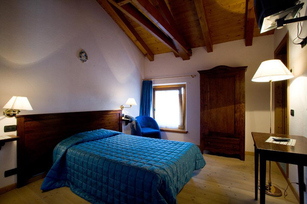 كودرويبو Agriturismo Al Casale الغرفة الصورة