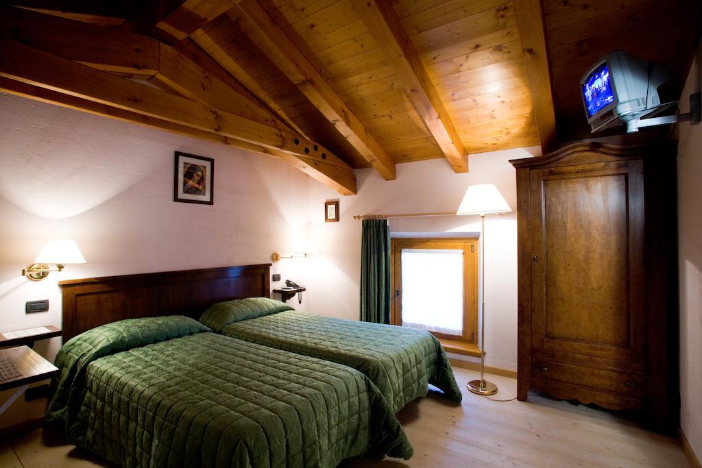 كودرويبو Agriturismo Al Casale الغرفة الصورة
